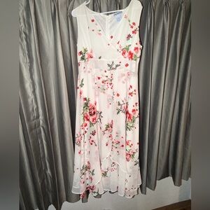 Chic Floral V-Neck Midi Dress L NWOT